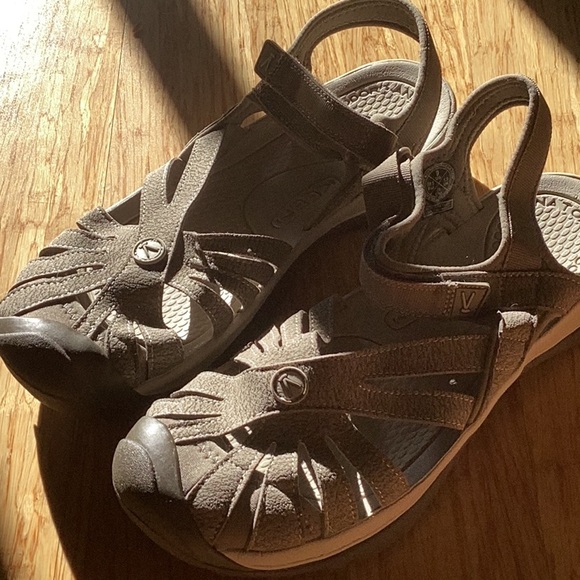 Keen Mary Jane’s NWOT - Picture 4 of 4